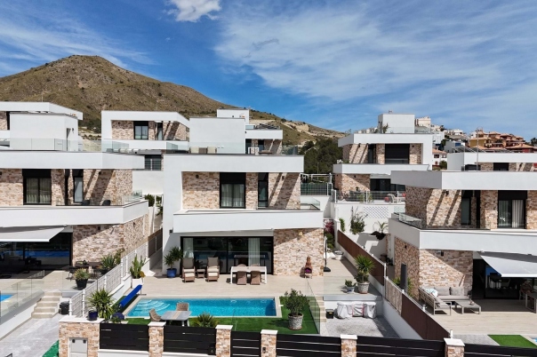 3 bed villa in Finestrat