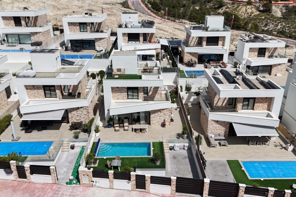 3 bed villa in Finestrat