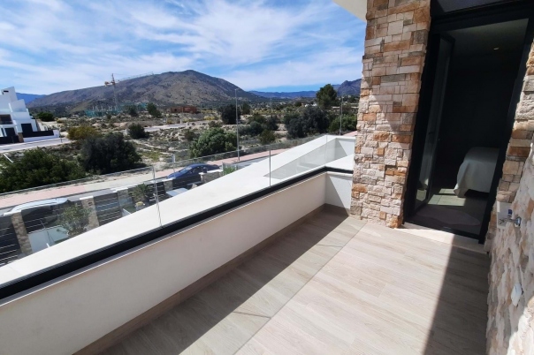 3 bed villa in Finestrat