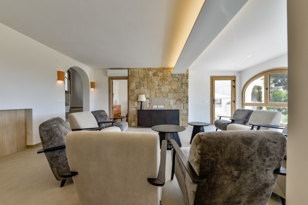 5 bed villa in Altea