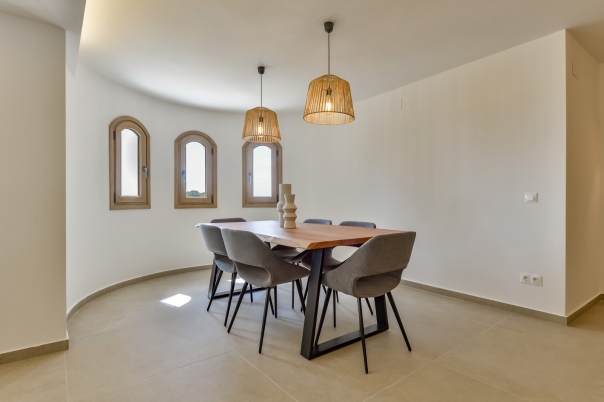 5 bed villa in Altea