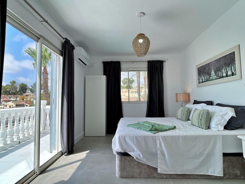 4 bed villa in Moraira