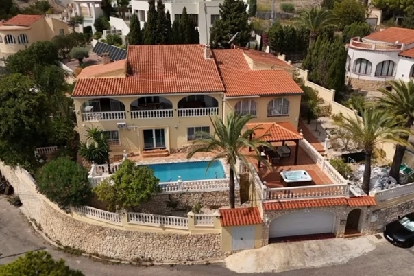 4 bed casa / chalet in Calpe / Calp
