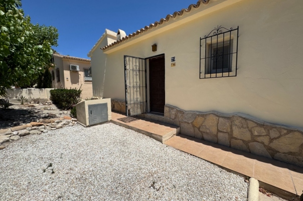 2 bed apartment in Teulada