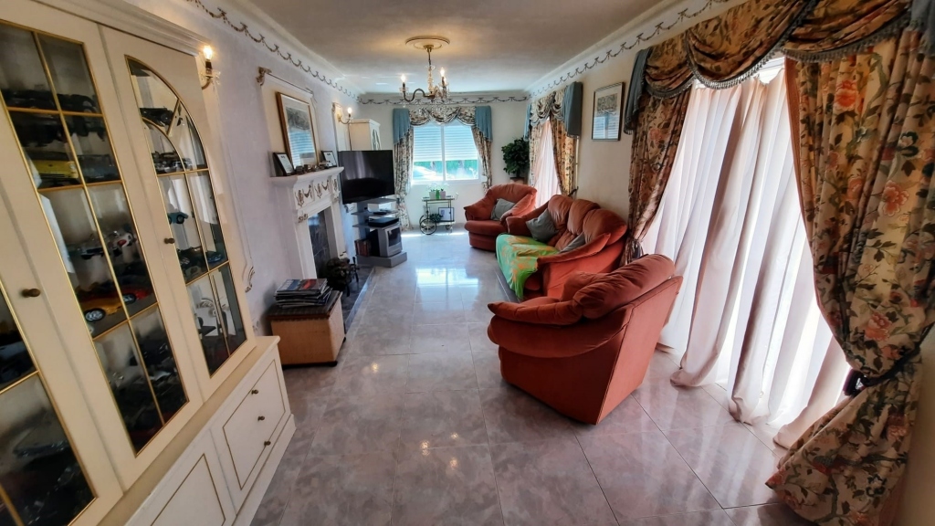 5 bed villa in Alfàs del Pi (l')