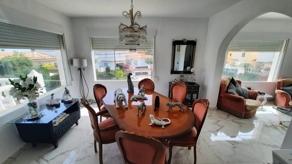 5 bed villa in Alfàs del Pi (l')