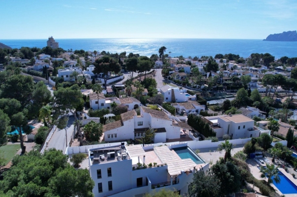 5 bed villa de lujo in Moraira