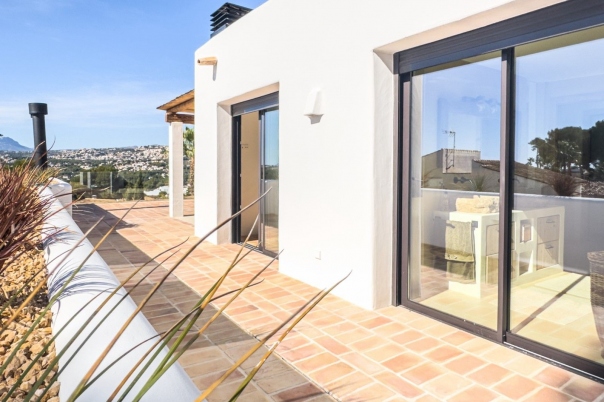 5 bed villa de lujo in Moraira