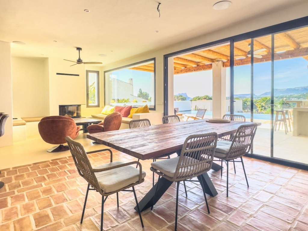 5 bed villa de lujo in Moraira