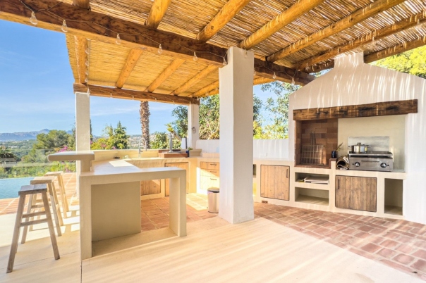 5 bed villa de lujo in Moraira