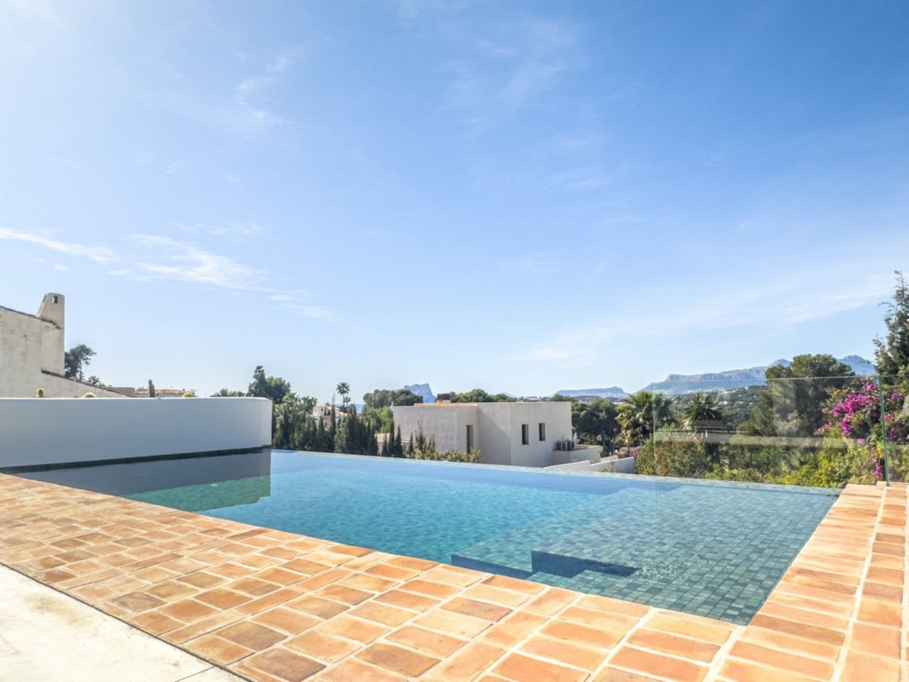 5 bed villa de lujo in Moraira