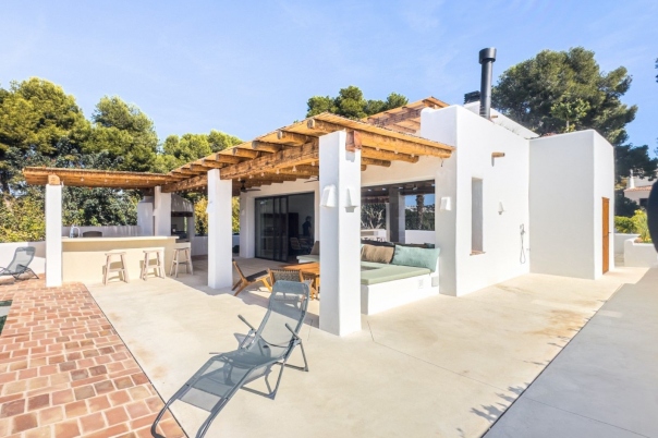 5 bed villa de lujo in Moraira