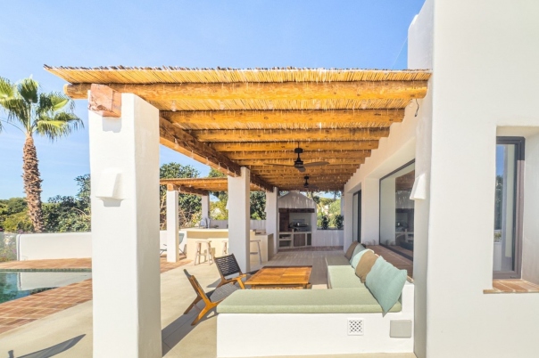 5 bed villa de lujo in Moraira