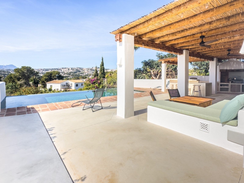5 bed villa de lujo in Moraira