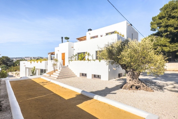 5 bed villa de lujo in Moraira