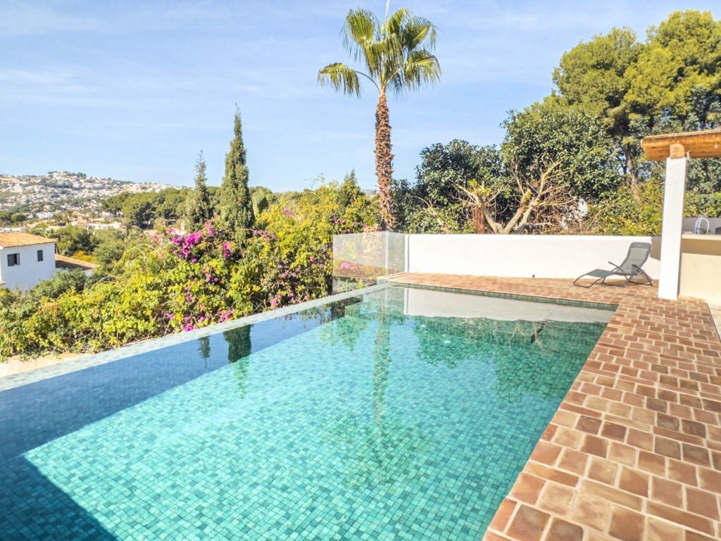 5 bed villa de lujo in Moraira