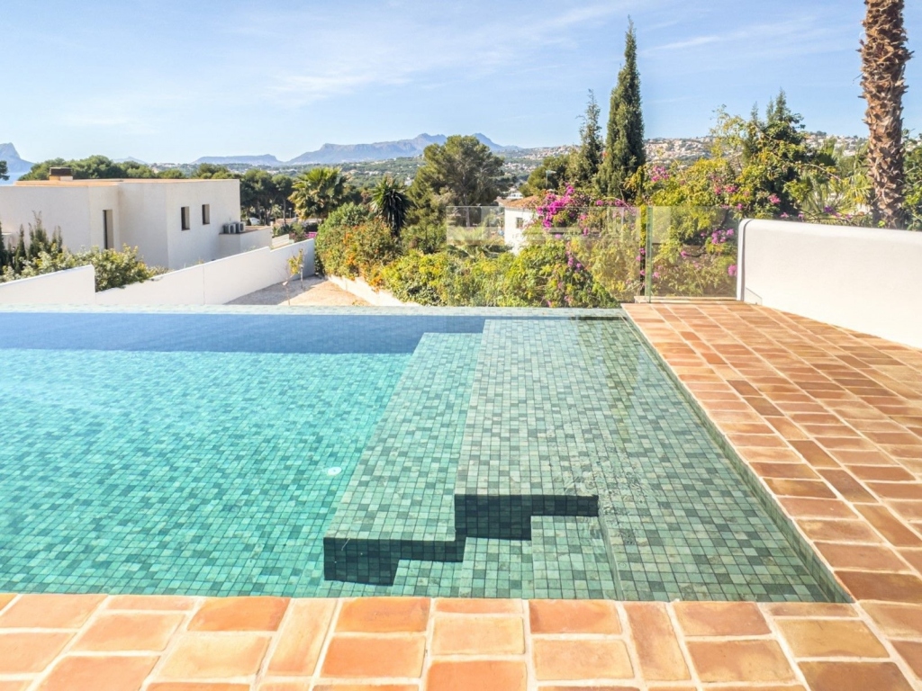 5 bed villa de lujo in Moraira