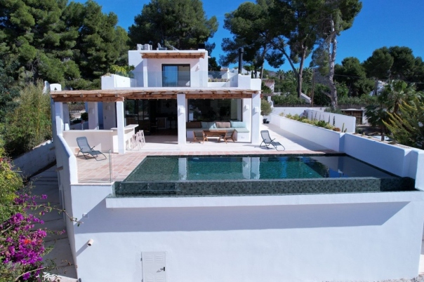 5 bed villa de lujo in Moraira