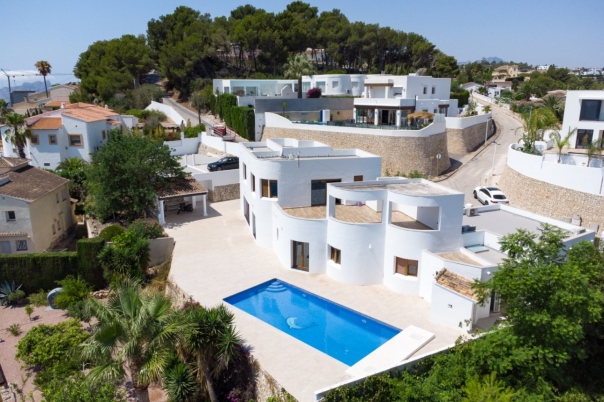 5 bed villa in Moraira