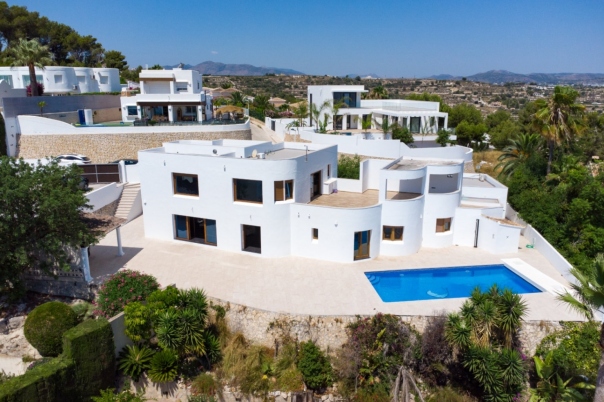 5 bed villa in Moraira