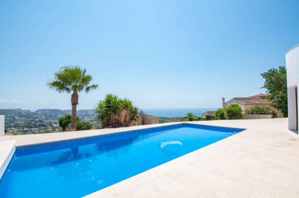 5 bed villa in Moraira