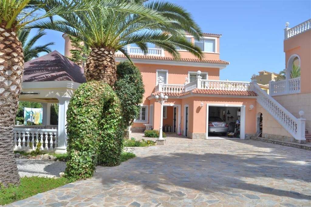 5 bed casa / chalet in Calpe / Calp