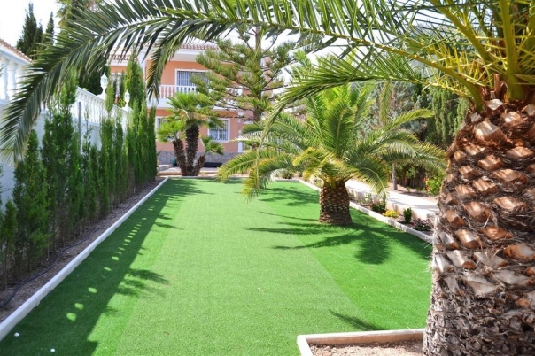5 bed casa / chalet in Calpe / Calp