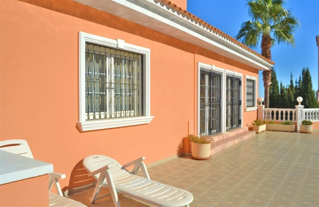 5 bed casa / chalet in Calpe / Calp