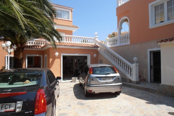 5 bed casa / chalet in Calpe / Calp