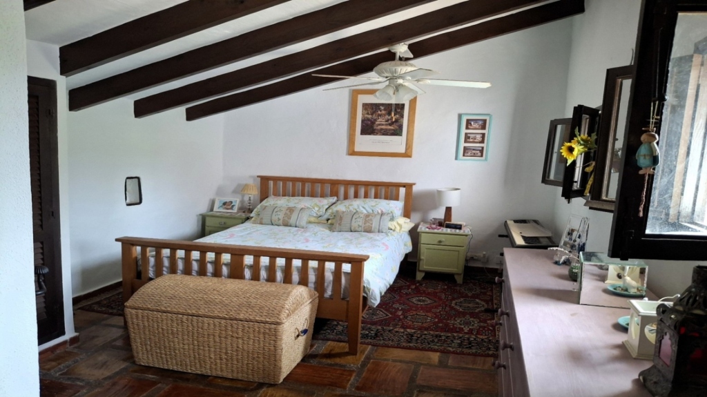 4 bed finca in Benitachell