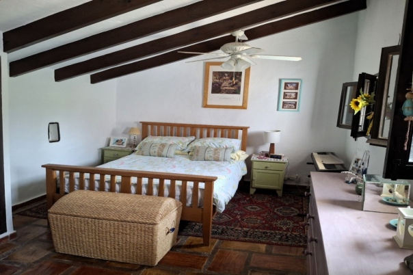 4 bed finca in Benitachell