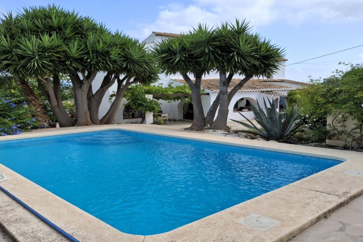 4 bed finca in Benitachell