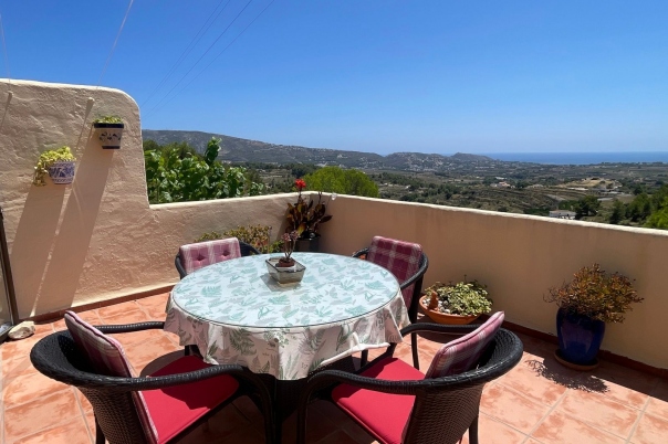 2 bed apartment in Teulada