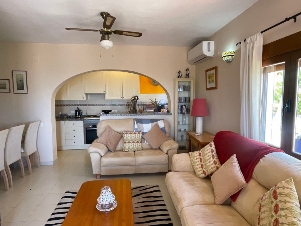 2 bed apartment in Teulada