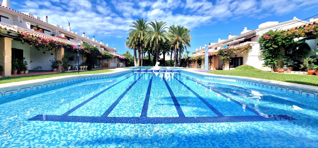3 bed town house in Denia