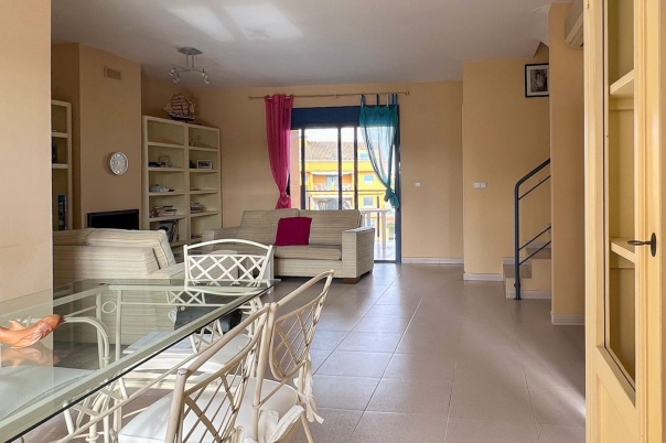 4 bed apartment in Denia