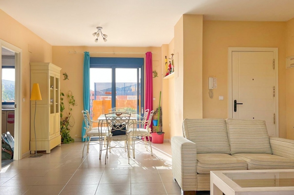 4 bed apartment in Denia
