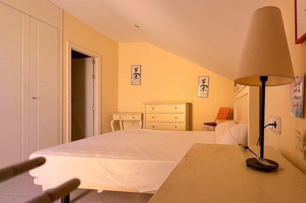 4 bed apartment in Denia