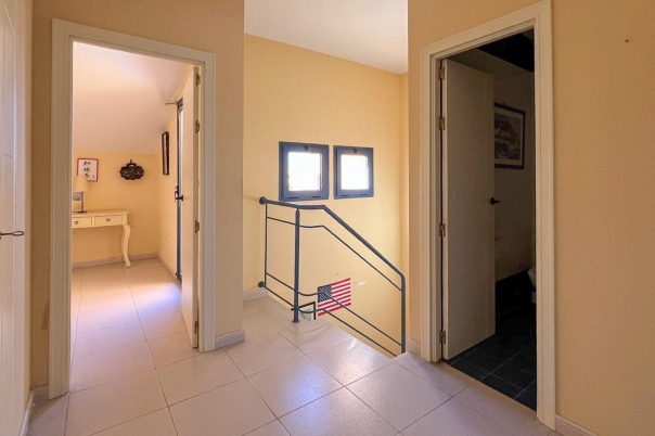 4 bed apartment in Denia