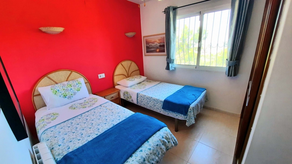 5 bed villa in Pedreguer