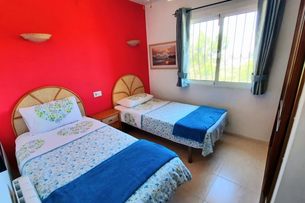 5 bed villa in Pedreguer