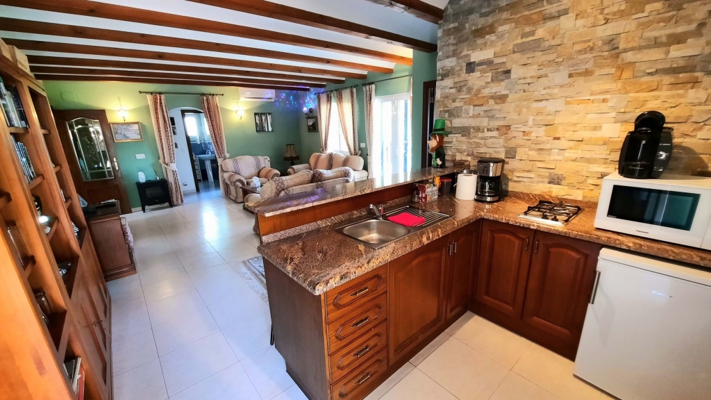 5 bed villa in Pedreguer