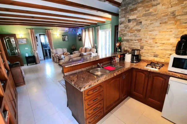 5 bed villa in Pedreguer