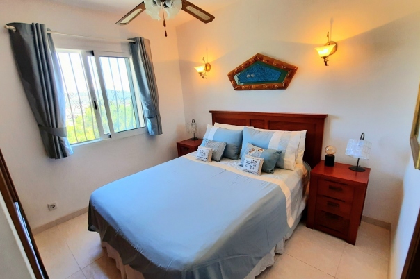 5 bed villa in Pedreguer