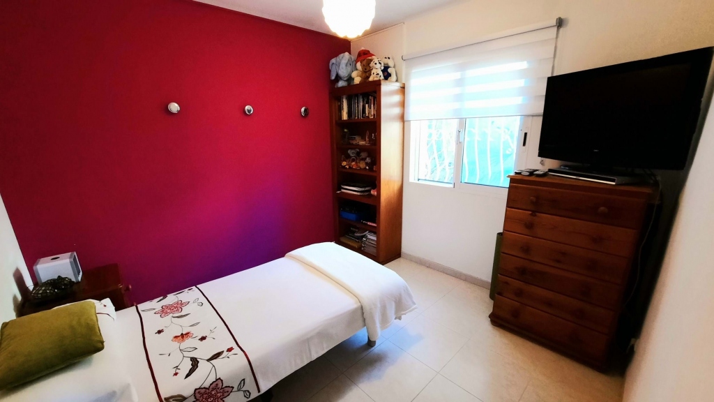 5 bed villa in Pedreguer