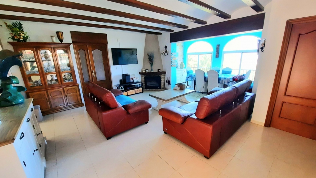 5 bed villa in Pedreguer