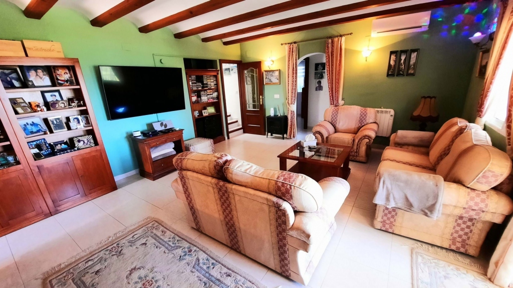 5 bed villa in Pedreguer
