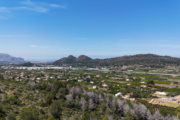 5 bed villa in Pedreguer