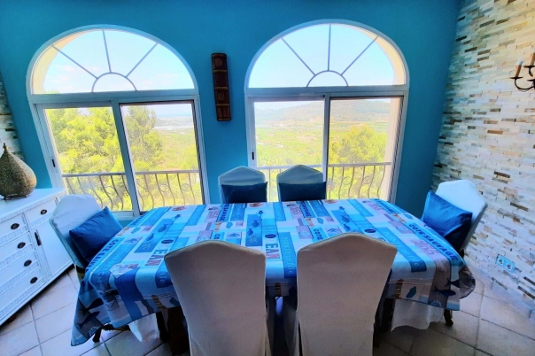 5 bed villa in Pedreguer
