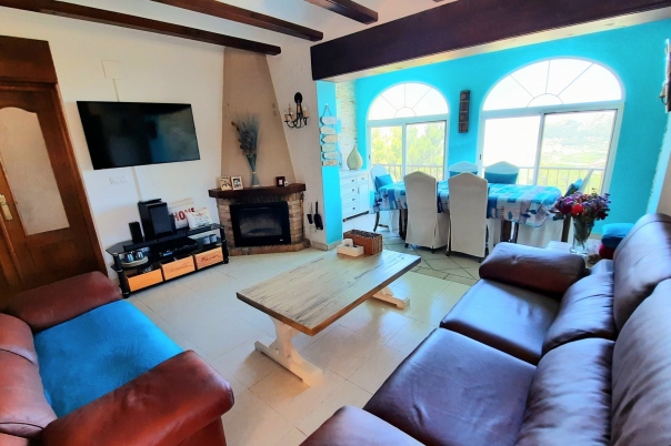 5 bed villa in Pedreguer